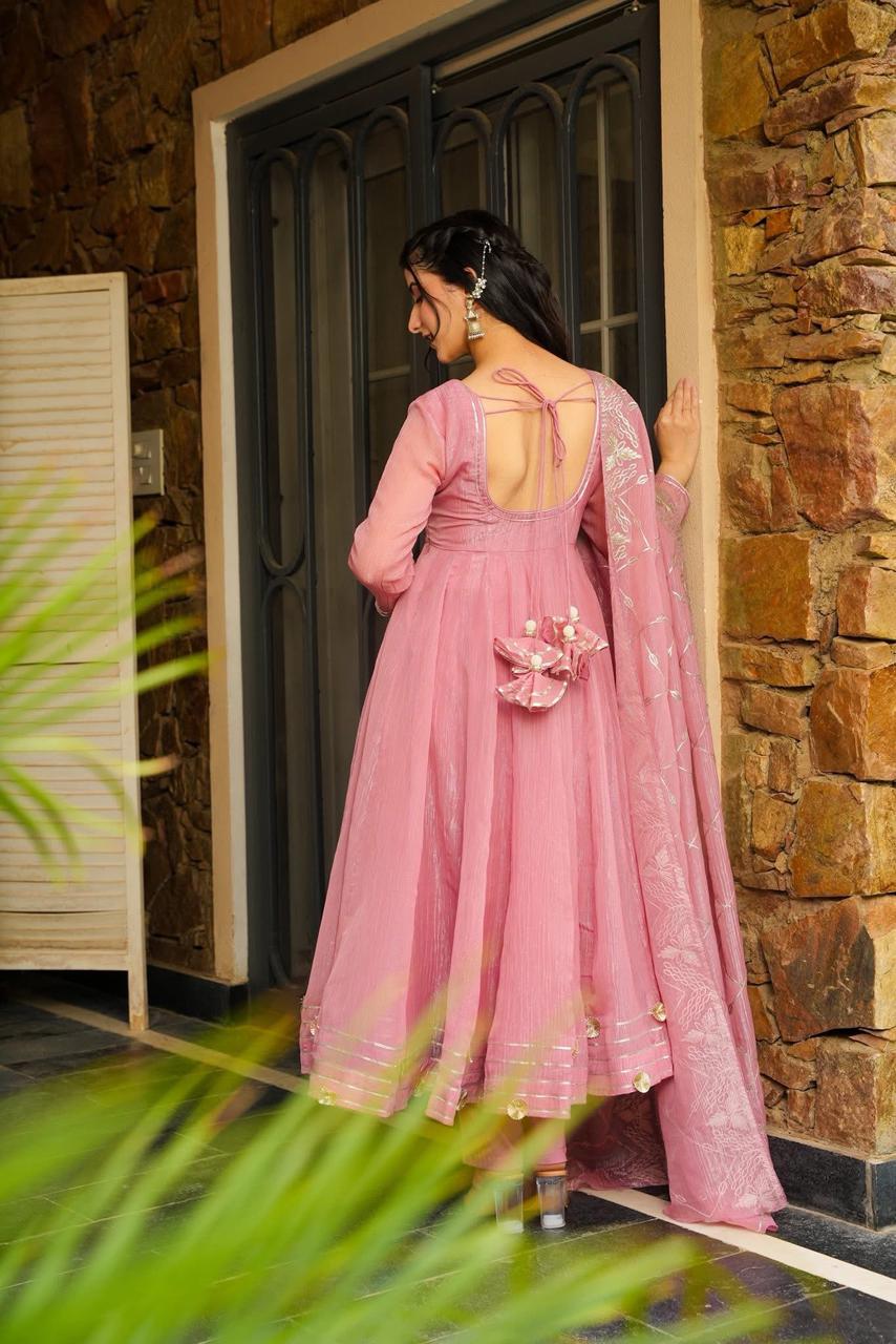 ROSSY RAAH SUIT SET