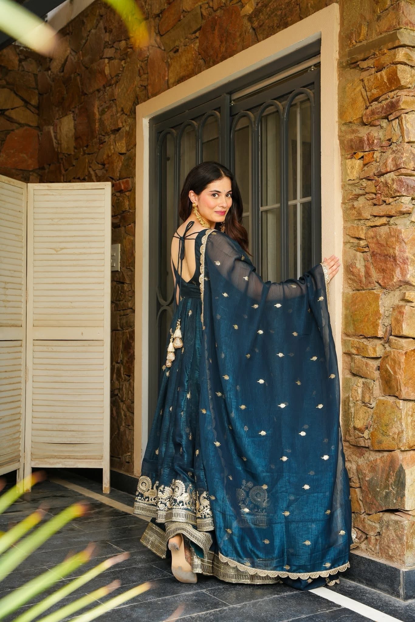 ZARKAAR ORGANZA SHIMMER SUIT SET