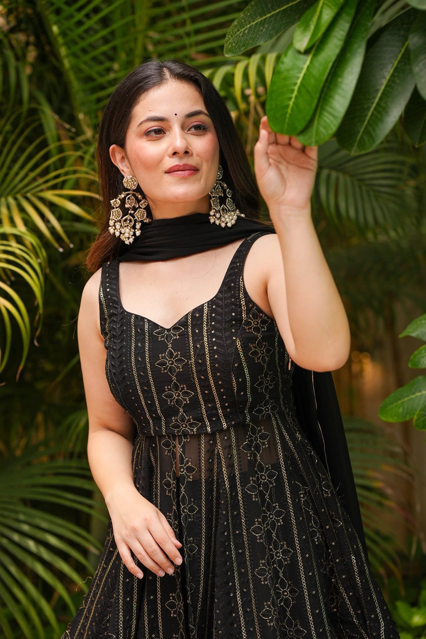 ZUNAIRA BLACK GEOGETTE SHARARA SET
