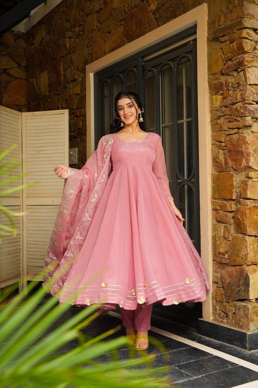ROSSY RAAH SUIT SET