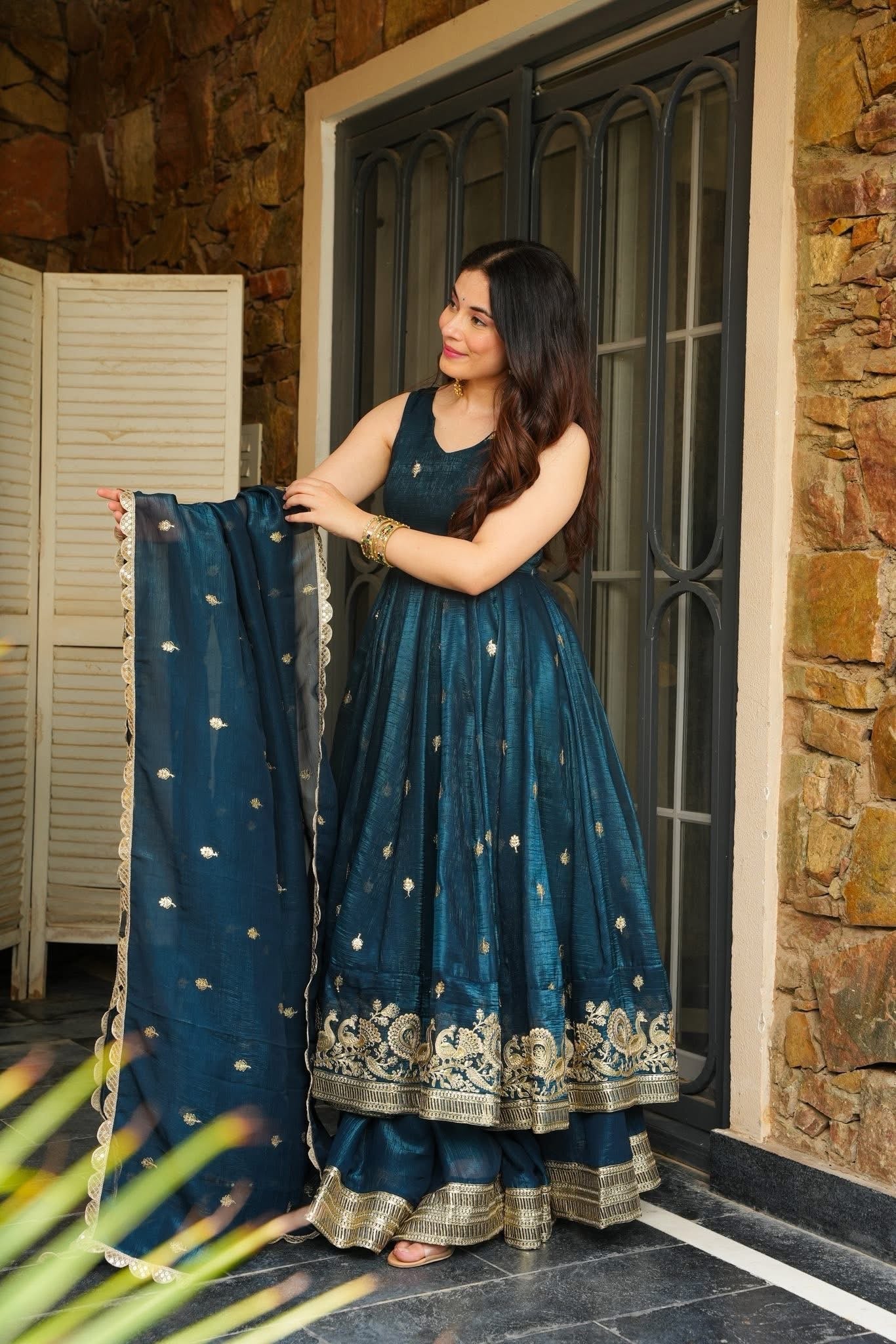 ZARKAAR ORGANZA SHIMMER SUIT SET