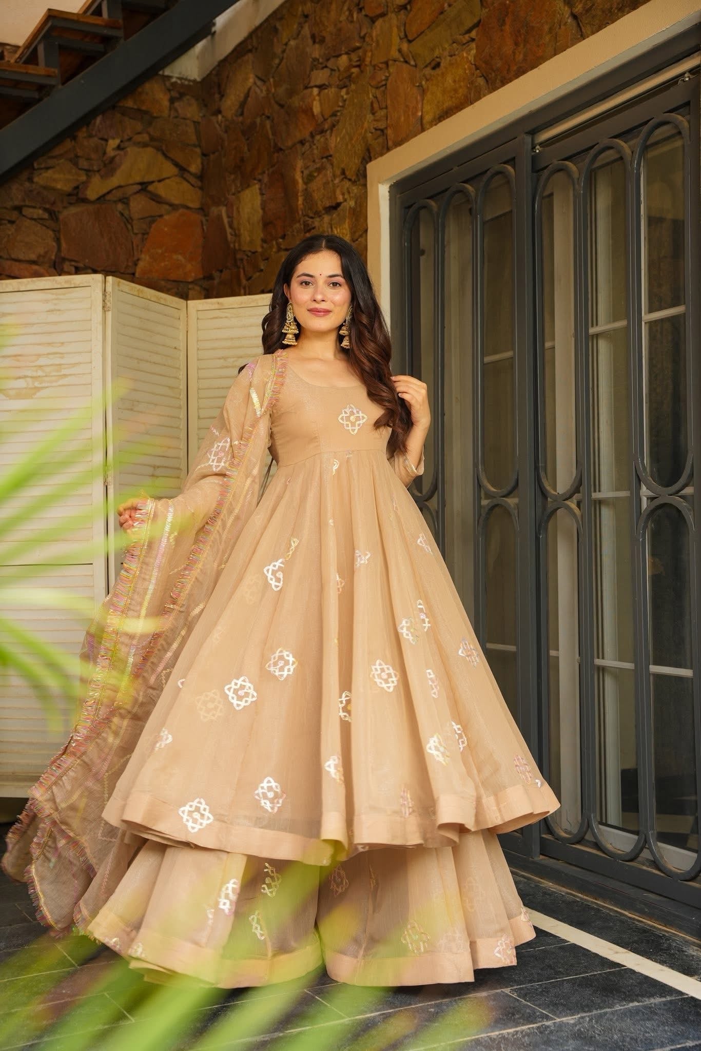 CHAMPAGNE GLOW SUIT SET