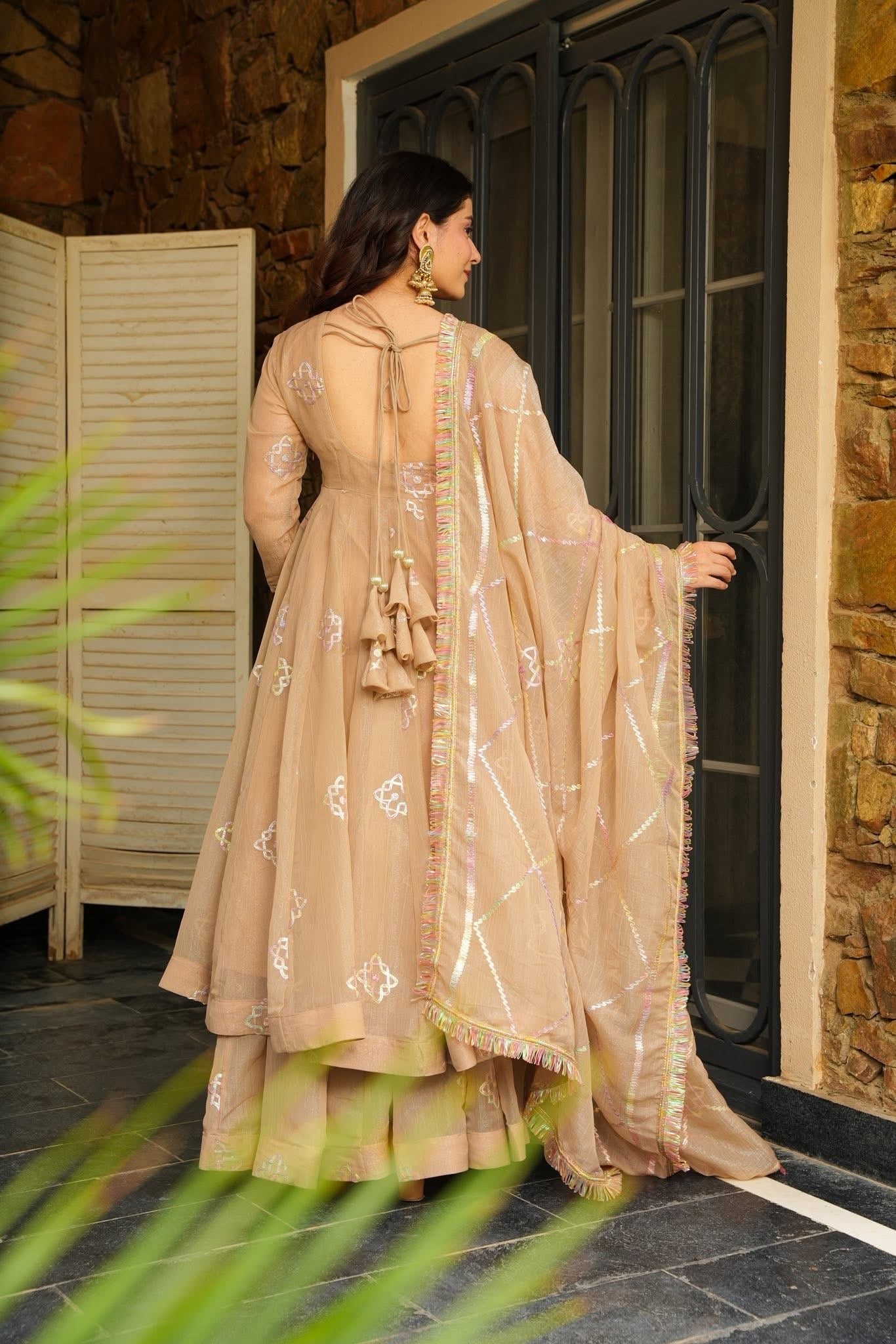 CHAMPAGNE GLOW SUIT SET