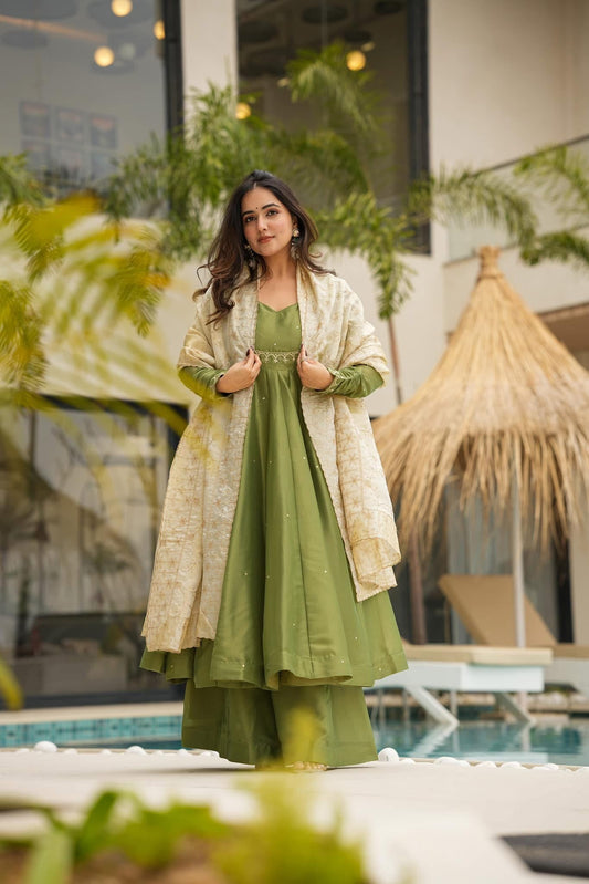 PISTA GREEN COSMOS SUIT SET